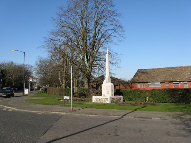 File:War Memorial, Old Coulsdon - geograph.org.uk - 687525.jpg