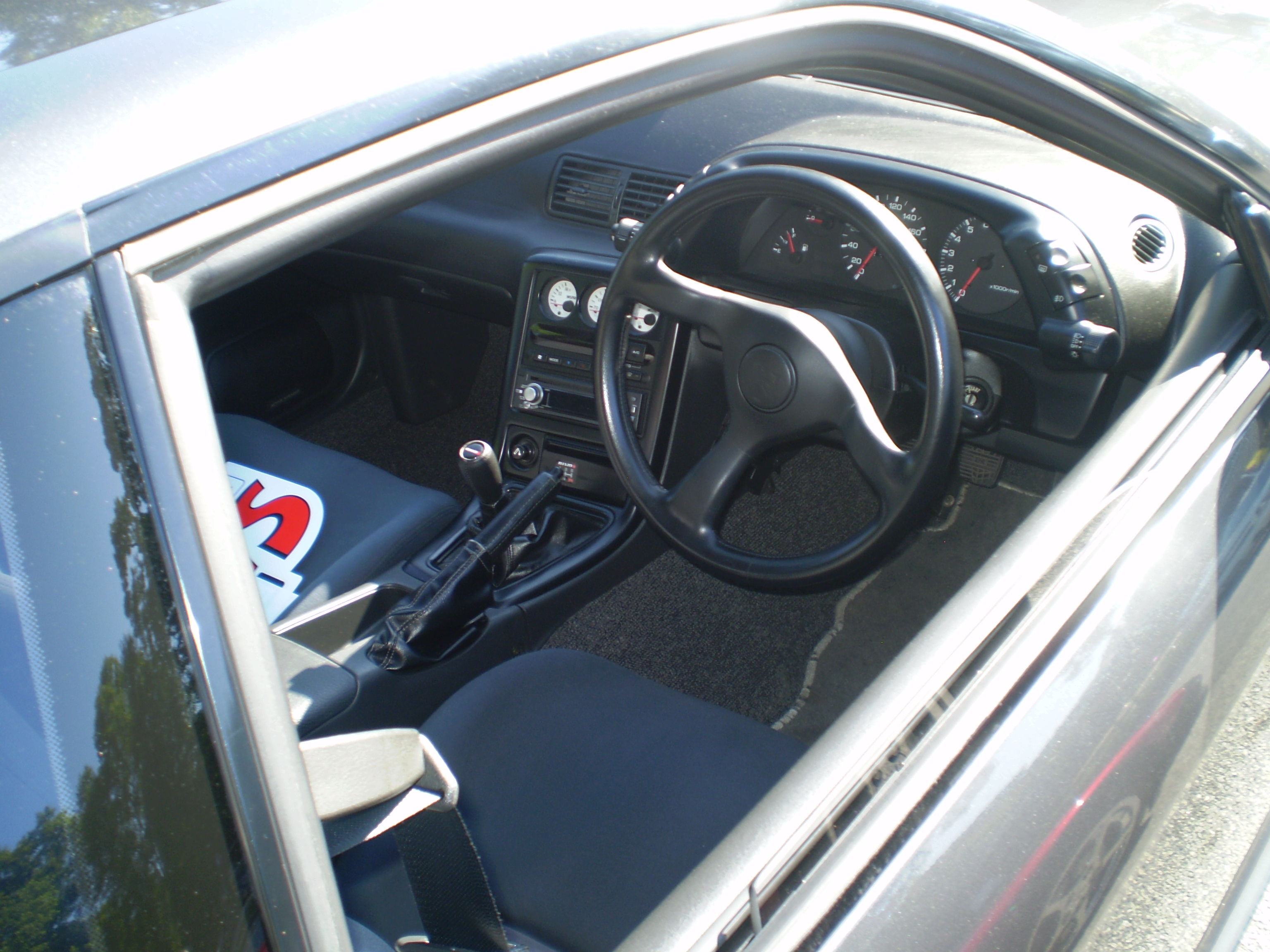 File 1990 Nissan Skyline Gt R Interior Jpg Wikimedia Commons