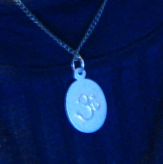 File:Aum pendant.jpg