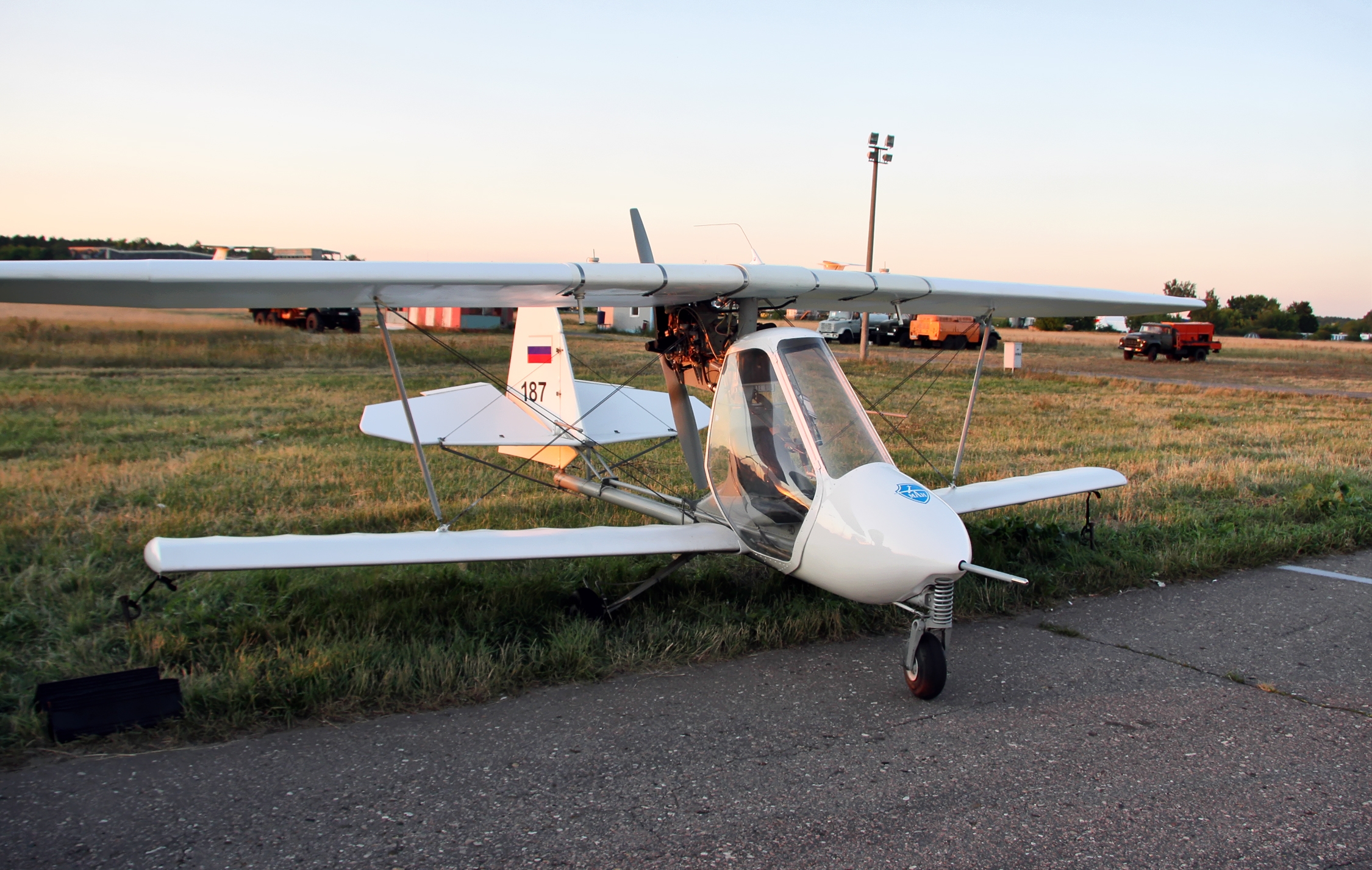 Самолет Авиатика-МАИ-910. Авиатика-МАИ-890сх бак ядохимикатов. Планер Авиатика МАИ -920. Авиатика-МАИ-900.