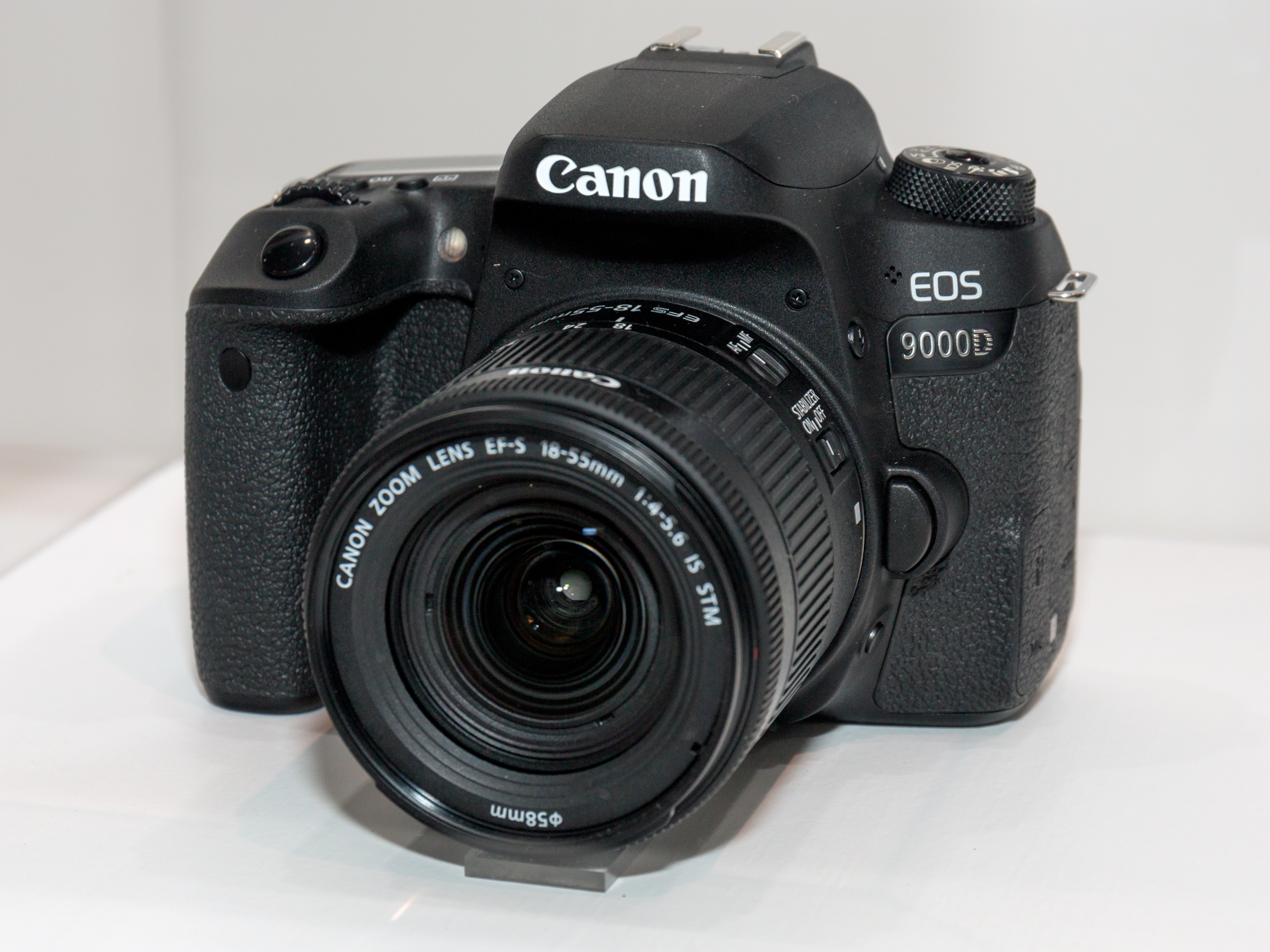 Canon EOS 77D – Wikipedia tiếng Việt