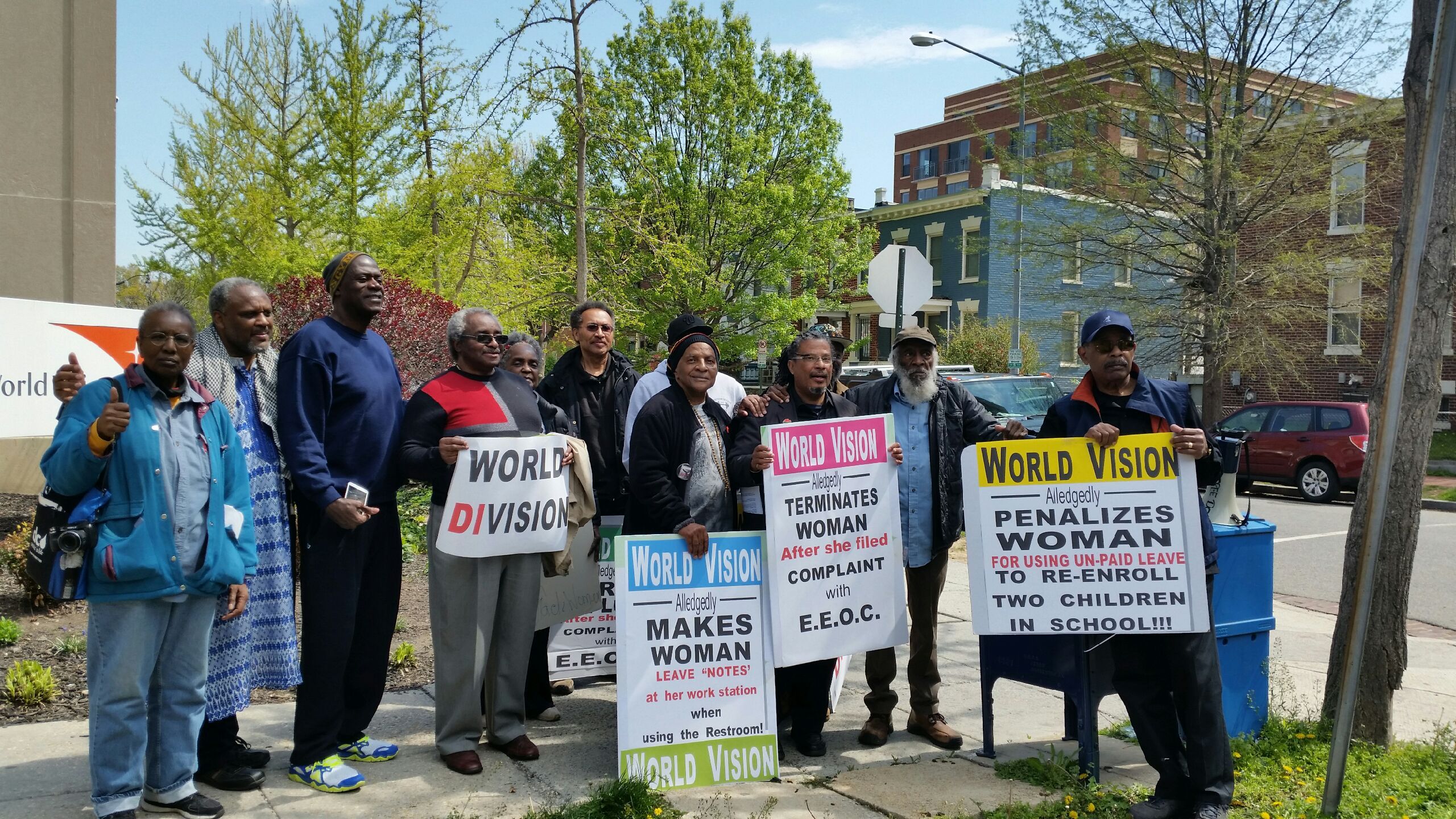 FileCivil Rights Leader Dick Gregory and activist protest World Vision against discriminatory employment practices