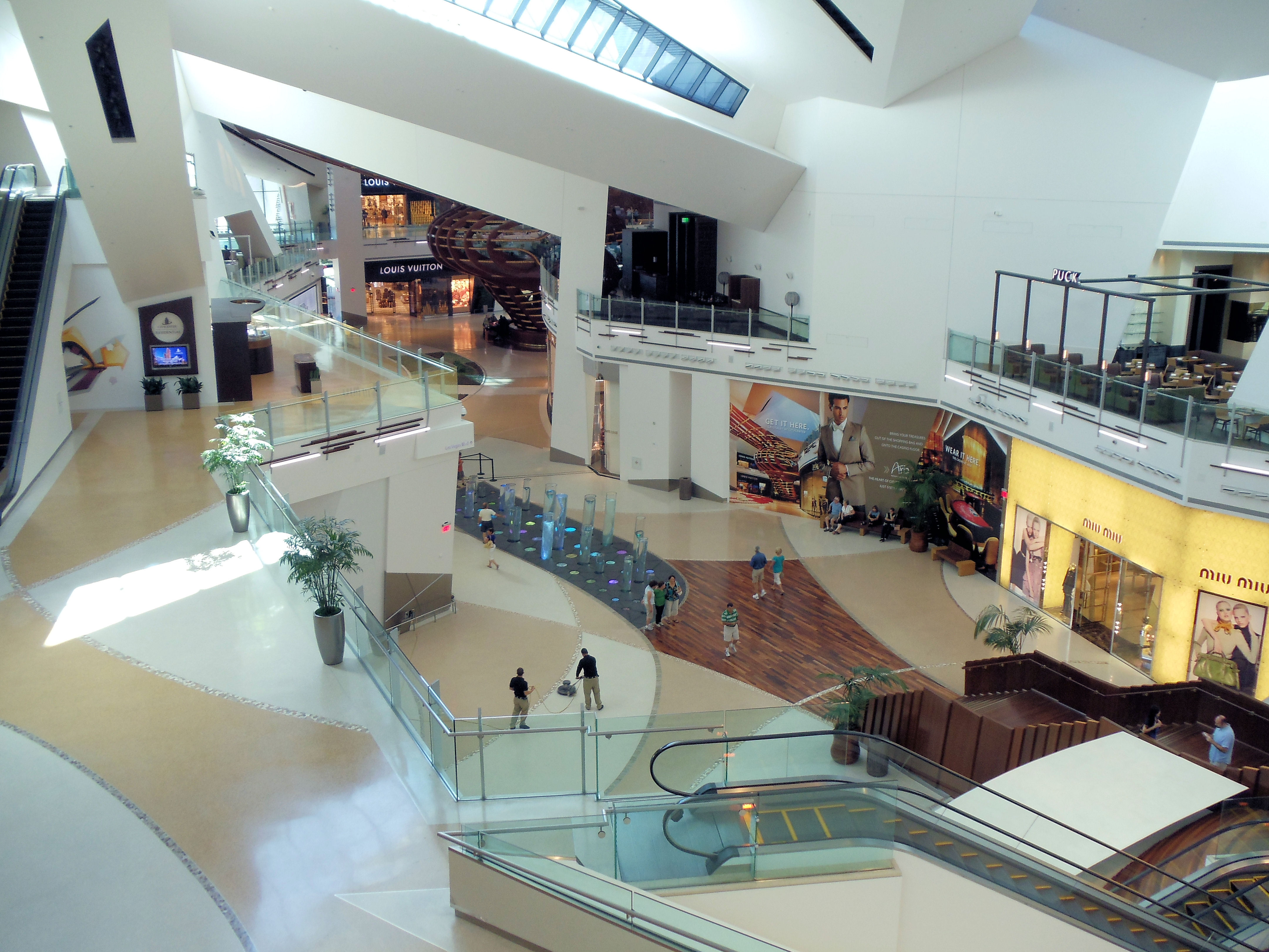 Crystals Shopping, City Center Aria