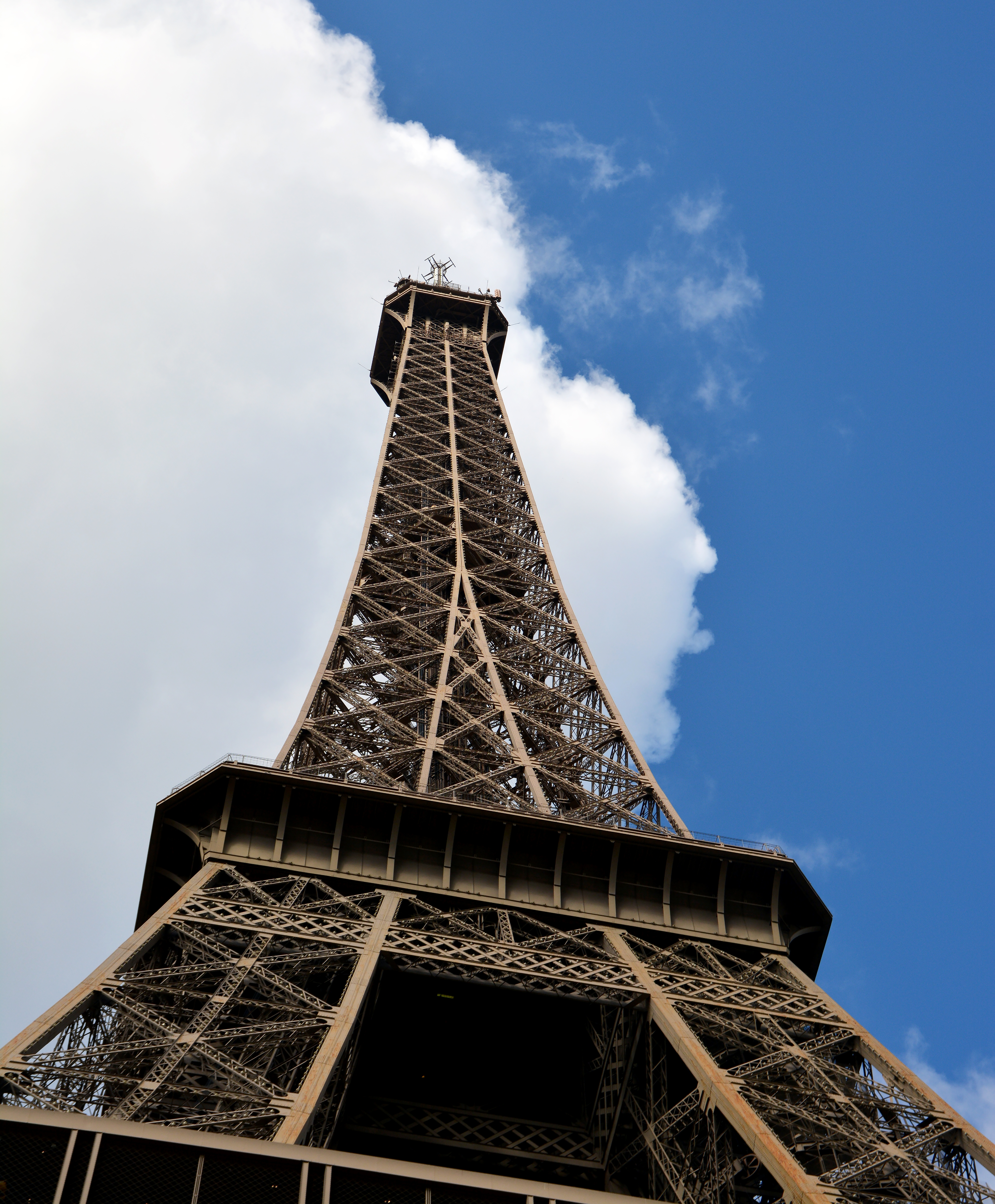 File:Eiffel Tower at Paris, Las Vegas by day, March 15, 2009.jpg -  Wikimedia Commons