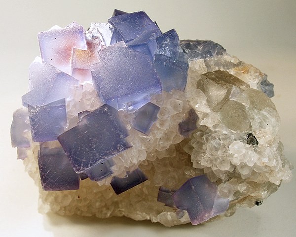 File:Fluorite-Quartz-195270.jpg