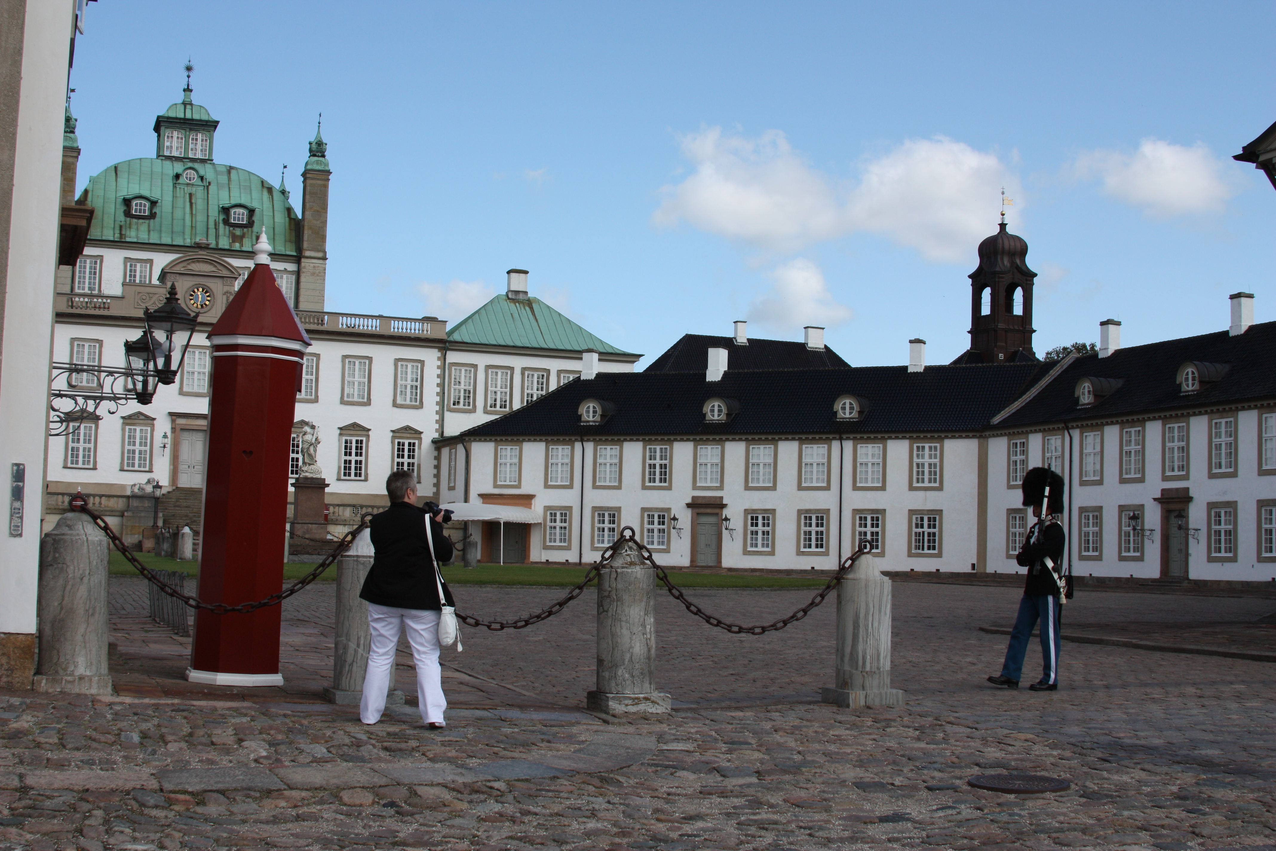 Fredensborg Slot Parkering