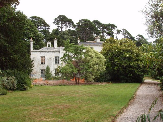 File:Greenway House, Devon, England.jpg