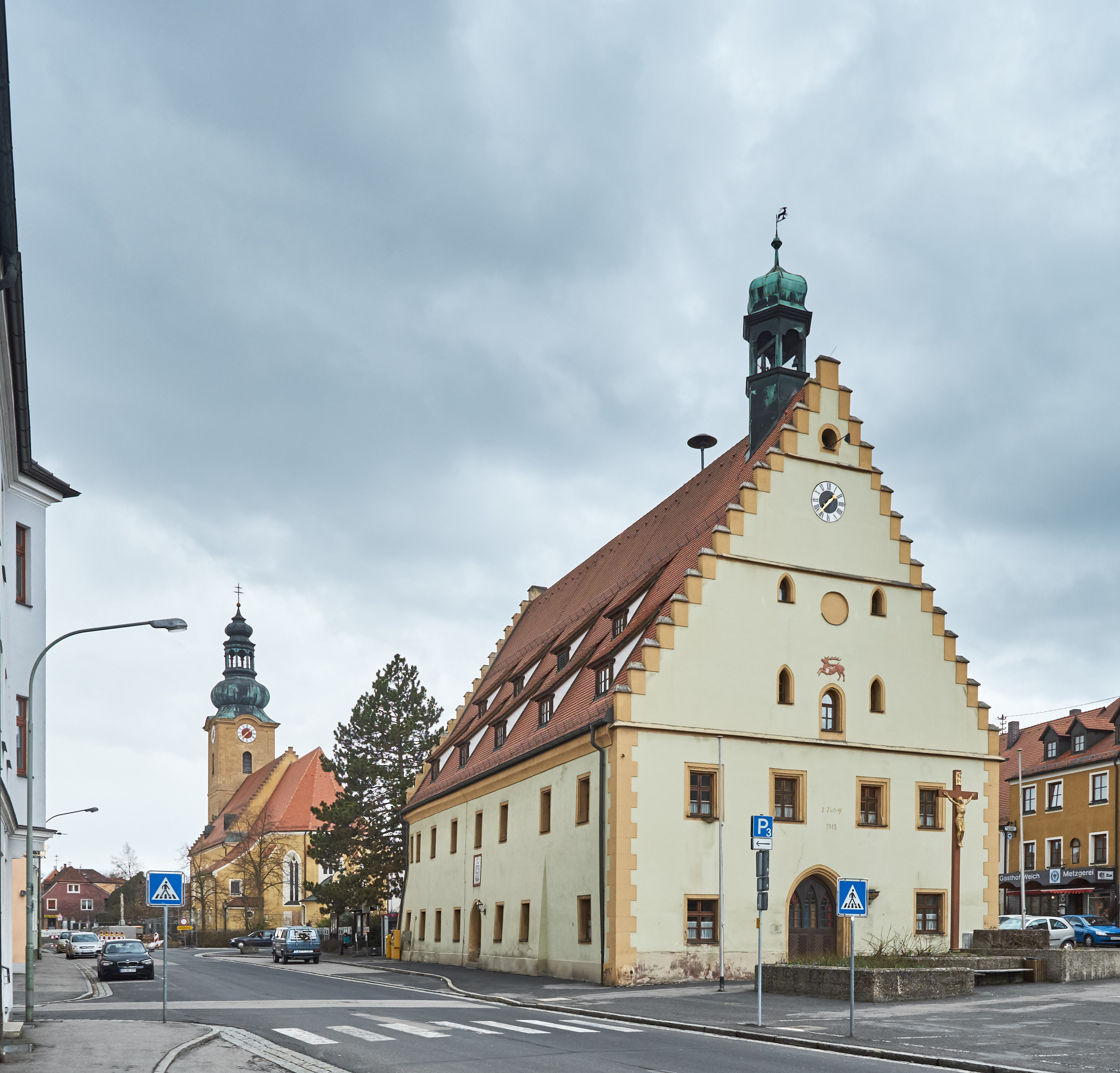 This is a photograph of an architectural monument.It is on the list of cultural monuments of Bayern,...