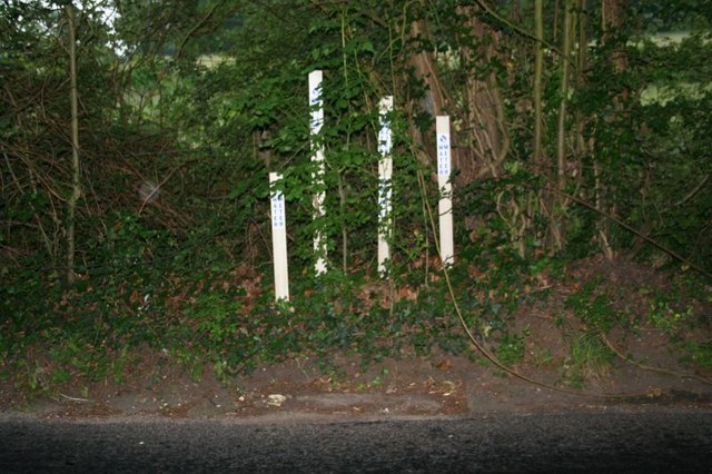 File:How many posts - geograph.org.uk - 857108.jpg