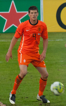 File:Huntelaar Oranje 9.jpg