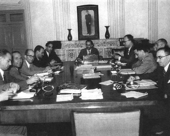 File:Iranian oil commission.jpg