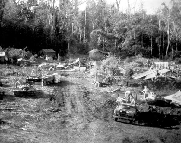 File:Living Quarters at an Australian Fire Support Base, Vietnam.jpg