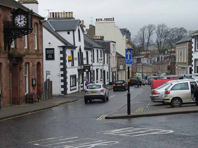 File:Melrose High Street - geograph.org.uk - 1079299.jpg