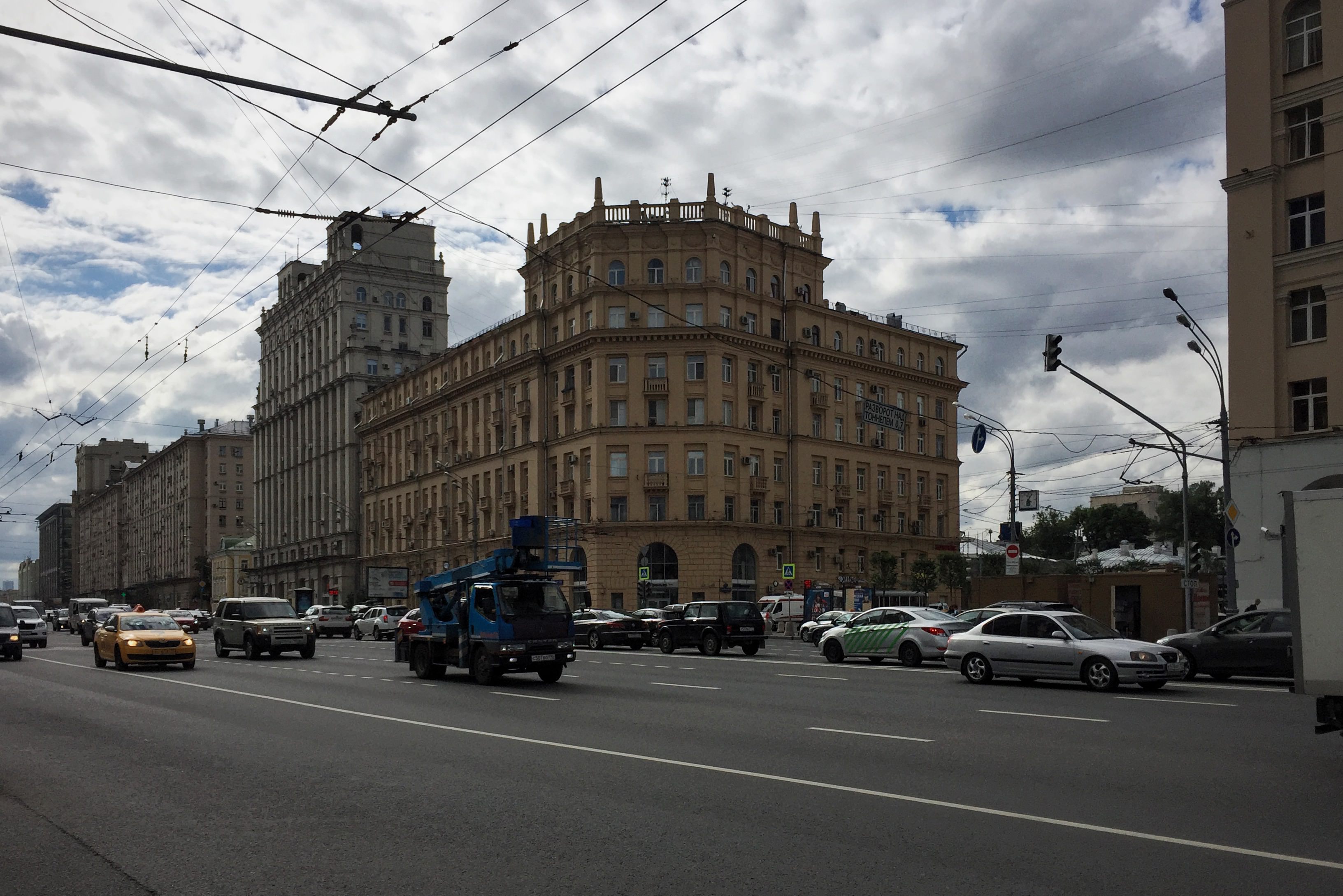 Дома на садовом кольце москвы