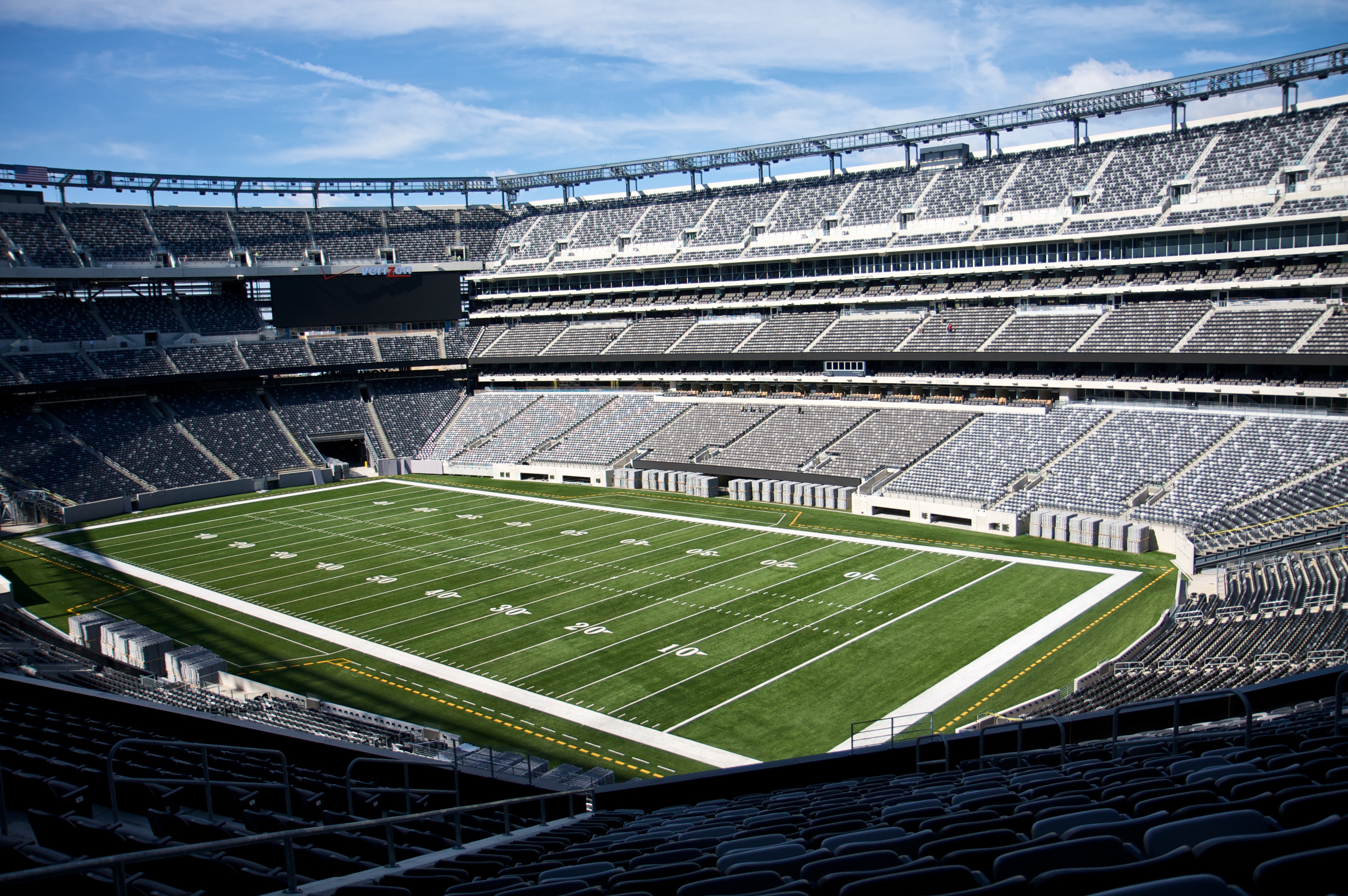 MetLife Stadium - Simple English 