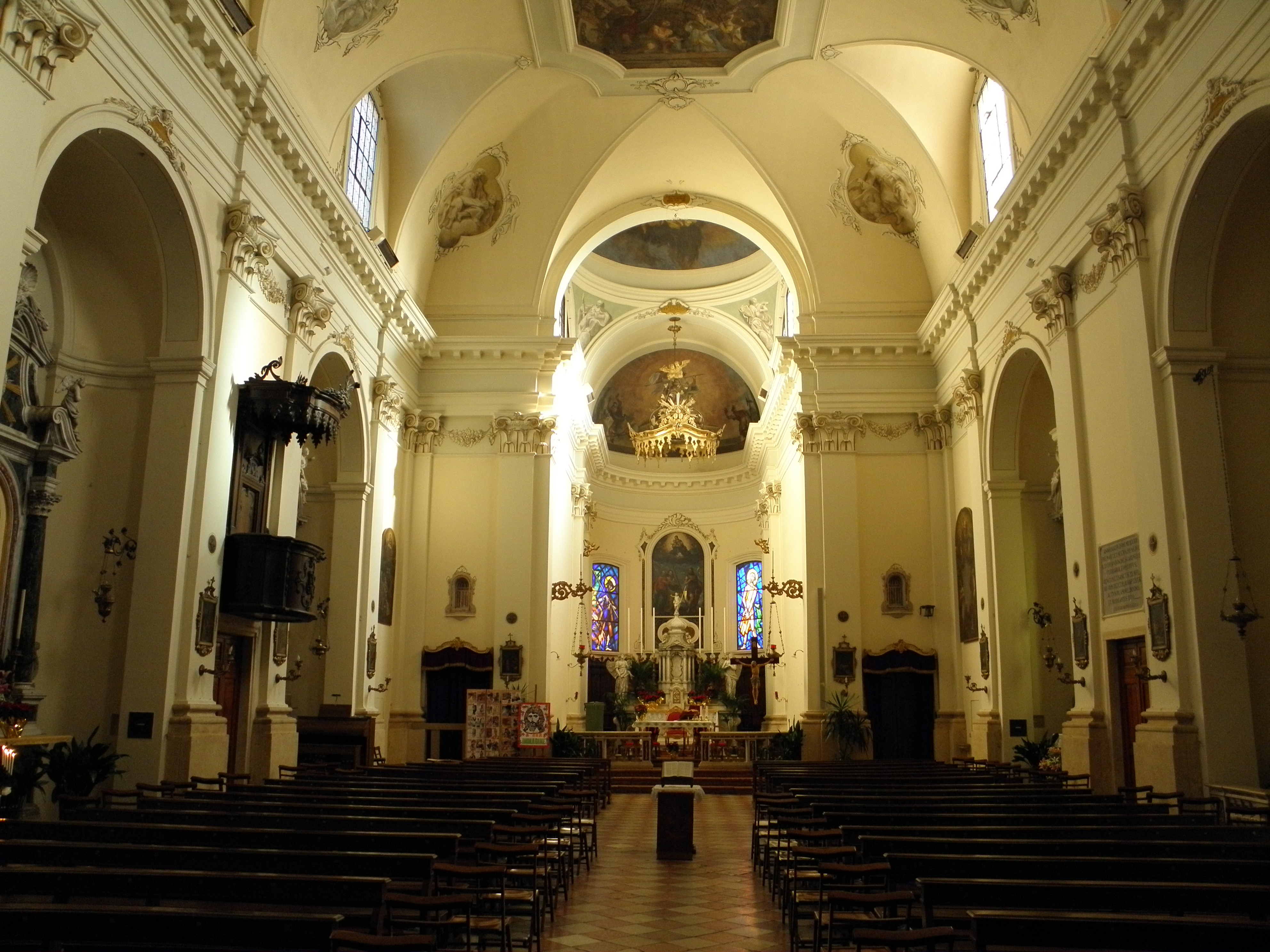 File:San Giovanni Battista, interno altare maggiore (Costa ...