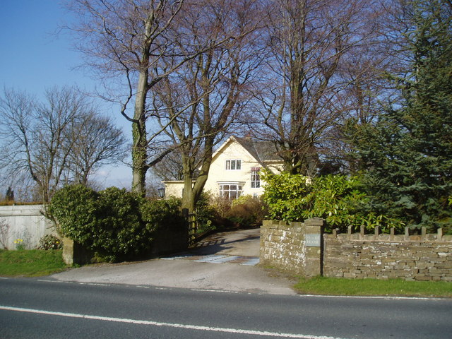 File:Stocks House, Middop - geograph.org.uk - 156235.jpg