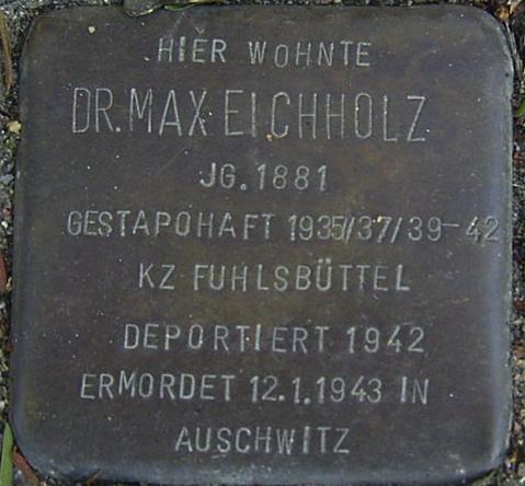 File:Stolperstein für Max Eichholz im Mittelweg 89 in Hamburg-Harvestehude.jpg