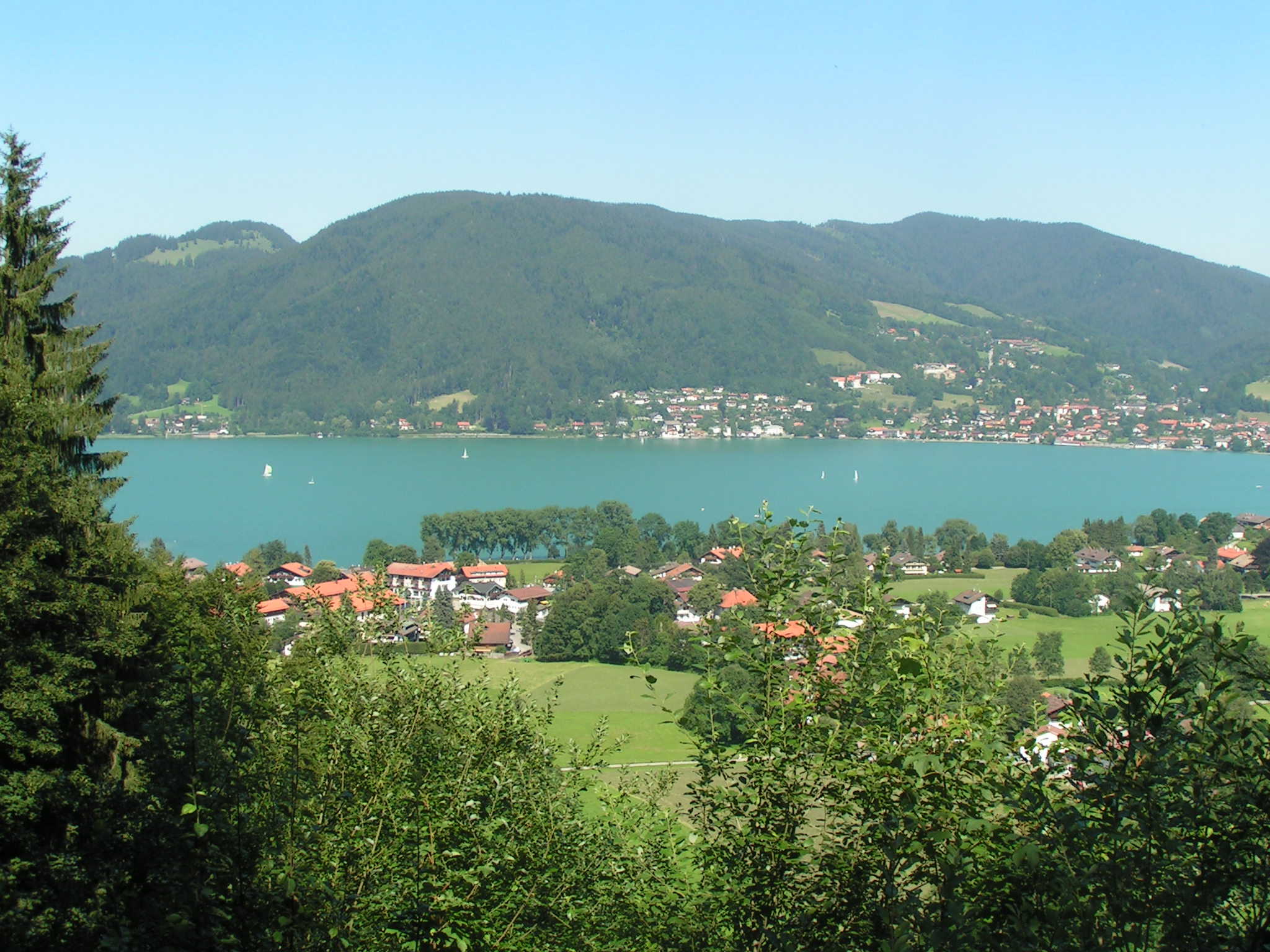 Tegernsee (2004).JPG. de:User:Dolos. 