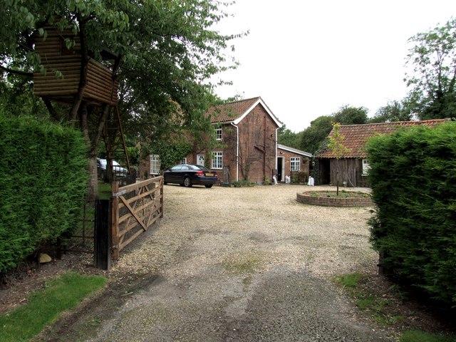 File:The former Royal Oak, Moorby - geograph.org.uk - 523697.jpg