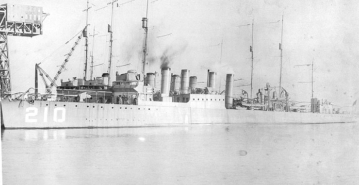 File:USS Broome (DD-210) in port, circa 1919-1920 (NH 98155).jpg