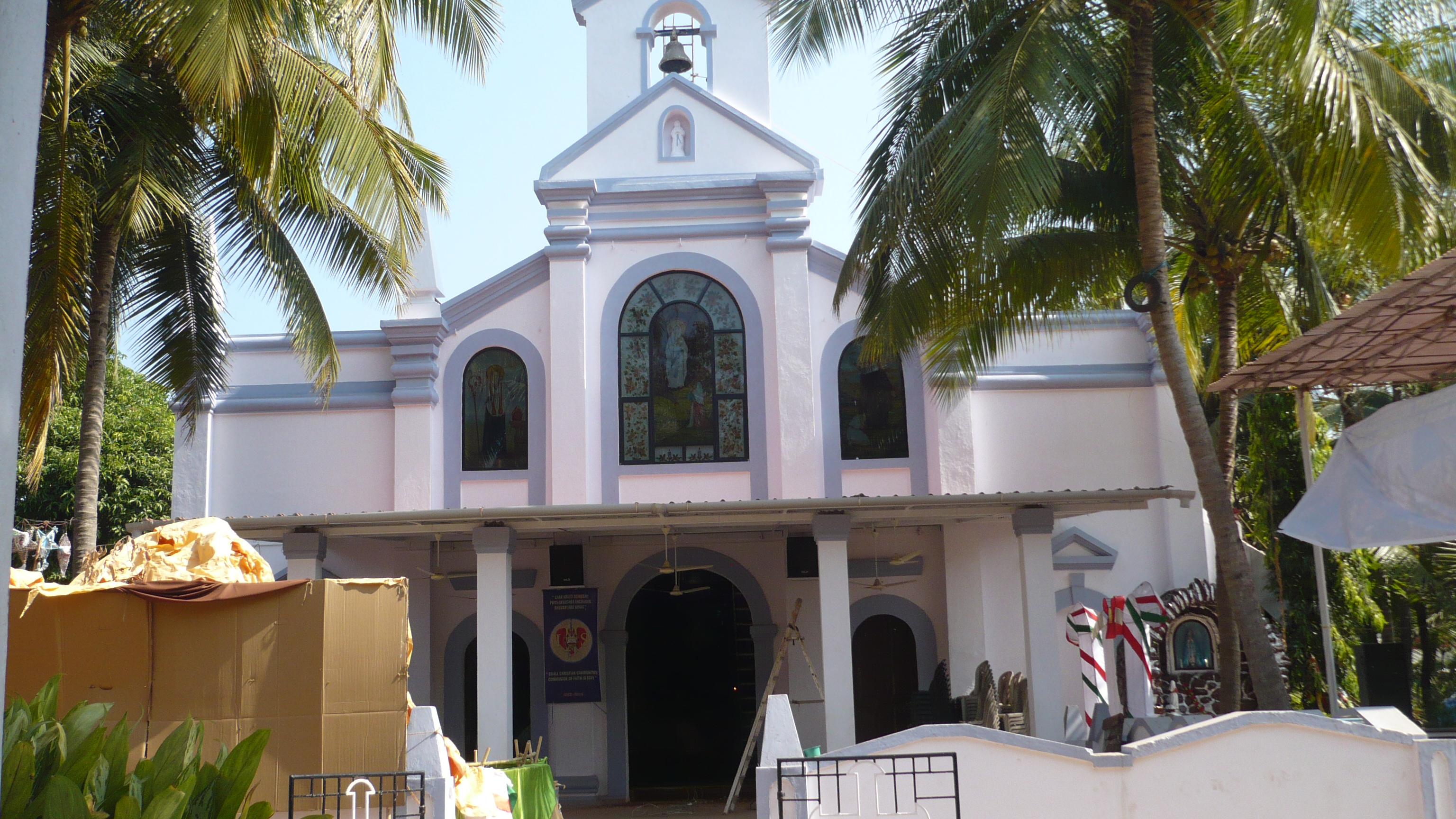20+ Must Visit Churches In Goa: History, Location & Timings 12