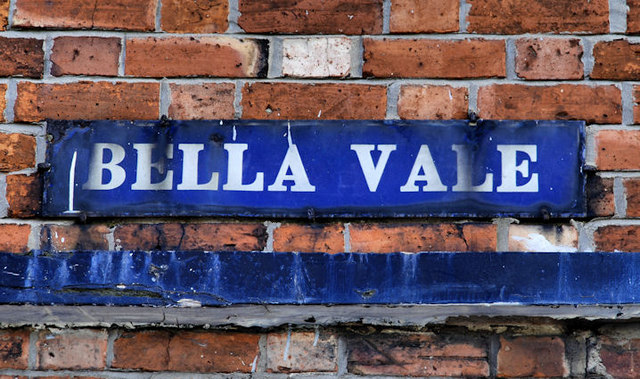 File:"Bella Vale" sign, Belfast - geograph.org.uk - 1774846.jpg
