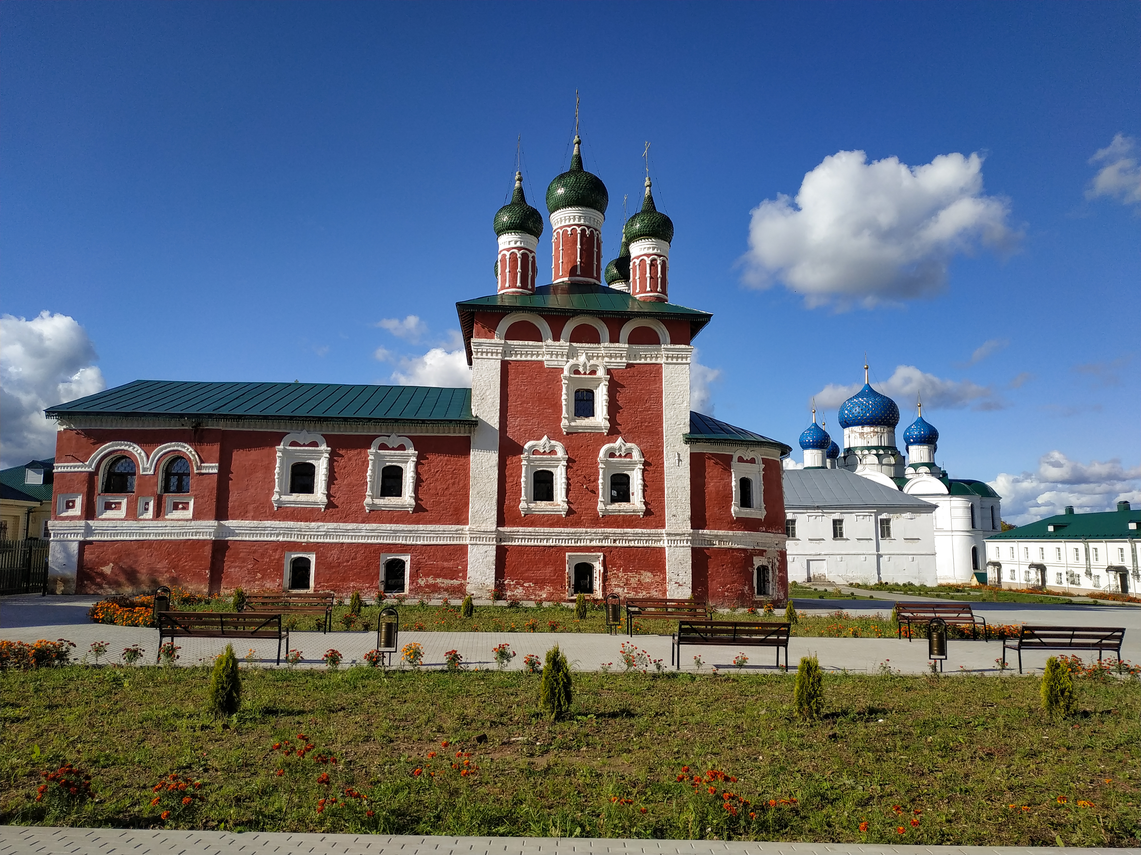 Богоявленский монастырь фото углич