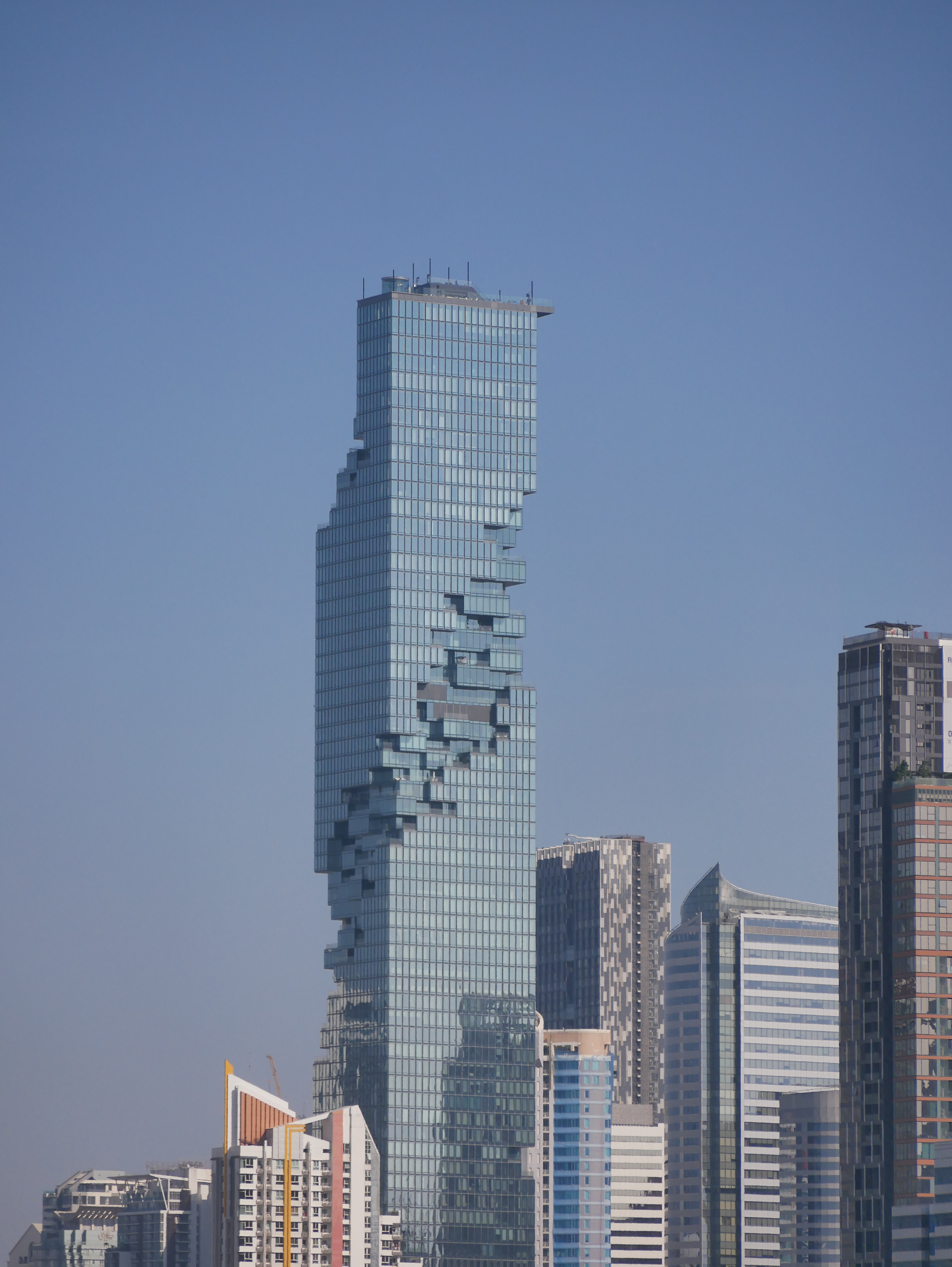 File:Iconsiam at Day (III).jpg - Wikipedia