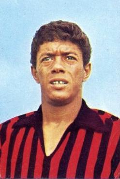 <span class="mw-page-title-main">Amarildo (footballer, born 1939)</span> Brazilian footballer