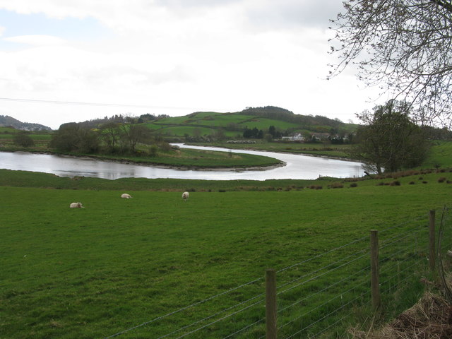 File:Bend on the Urr Water - geograph.org.uk - 5352026.jpg