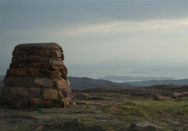 File:Cairn at the top of the Bealach na Ba - geograph.org.uk - 526148.jpg