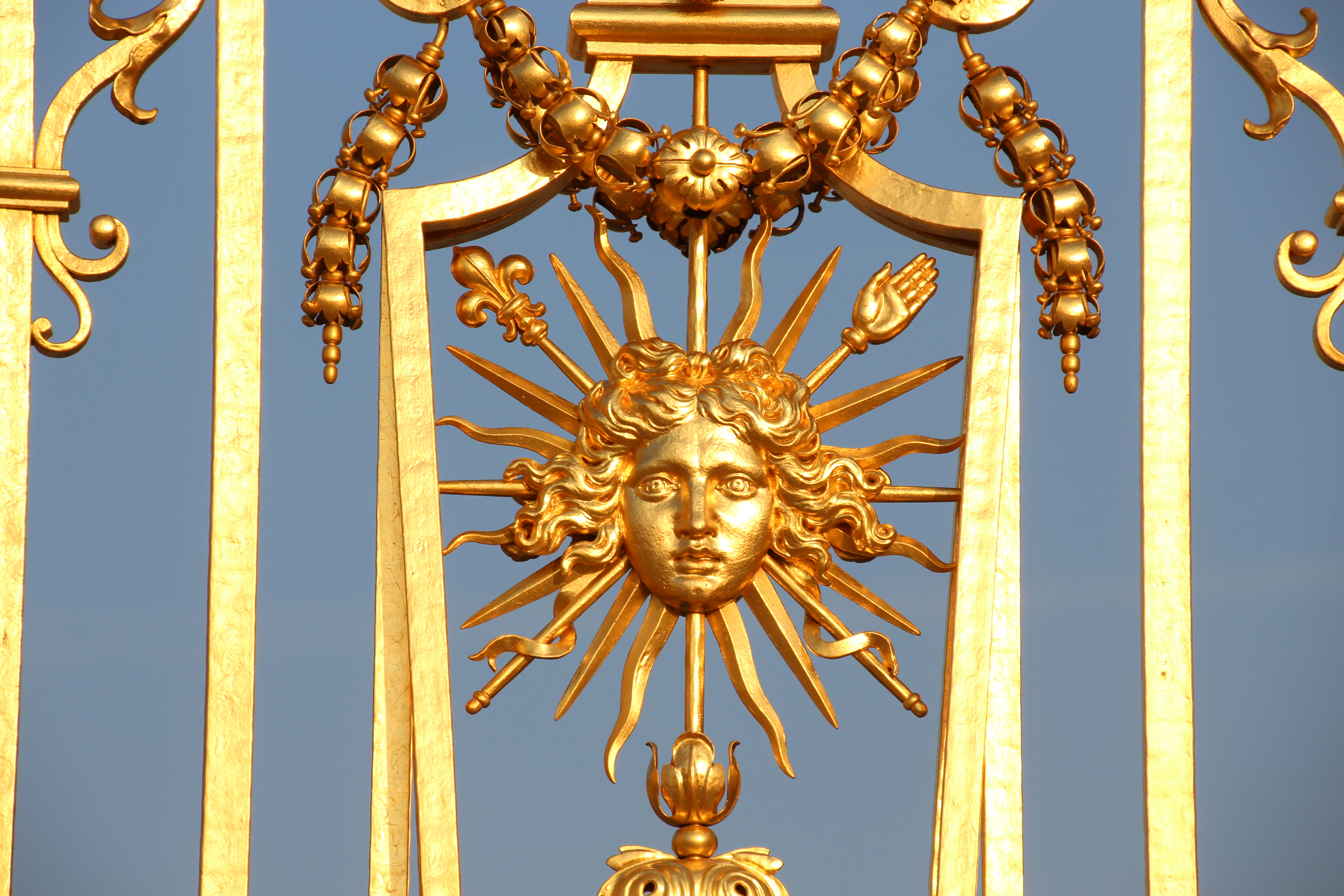 Версаль м. Король-солнце. Символ Король солнце. Солнечный царь.