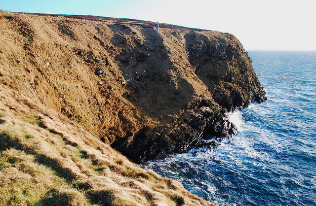 File:Cliffs at Gaitnip - geograph.org.uk - 1123688.jpg