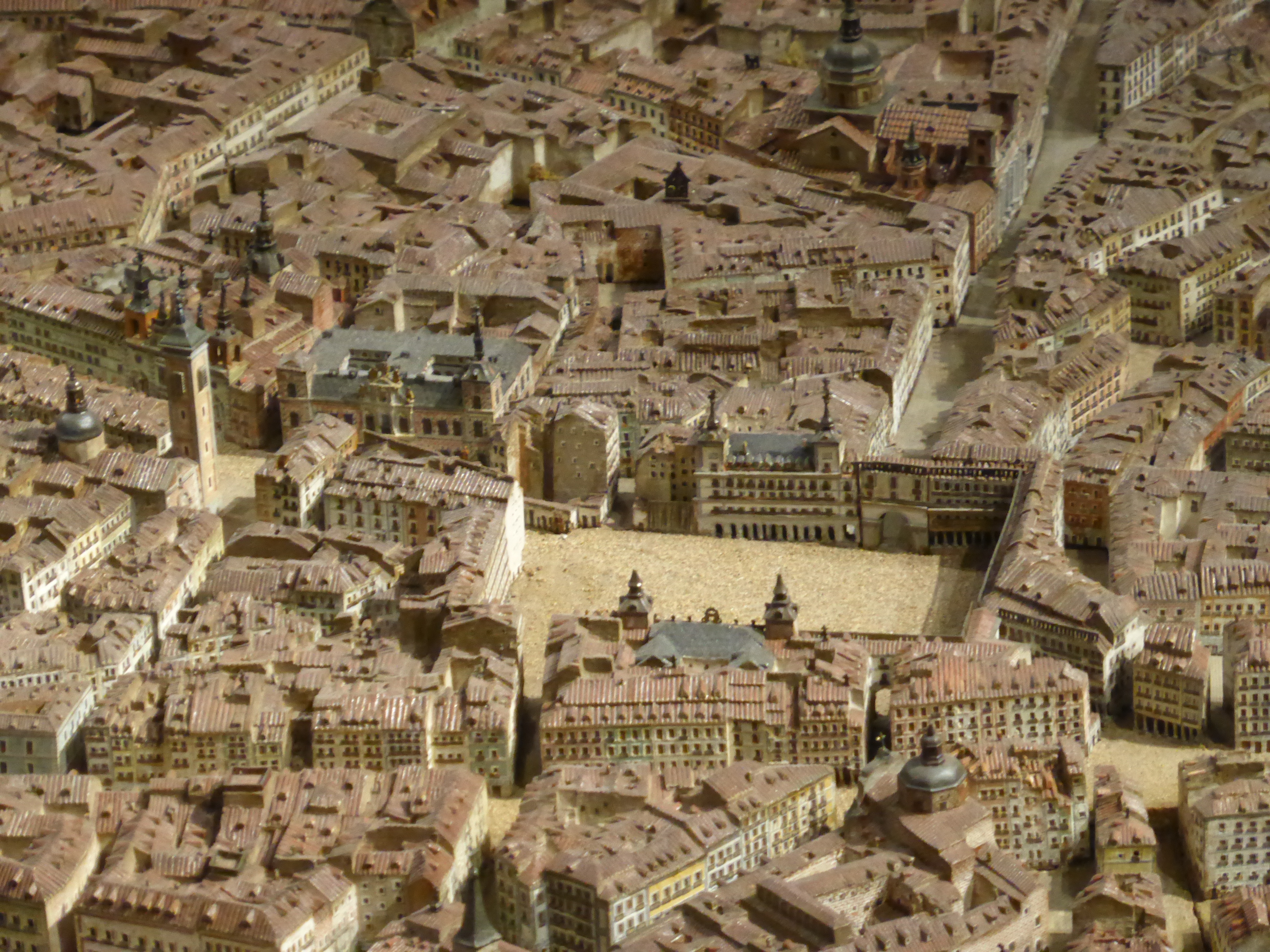 File:Detalle de la Plaza Mayor, en el Modelo de Madrid, de Gil de Palacio,  años 1828-1830, Museo de Historia de Madrid, Españ - Wikimedia Commons