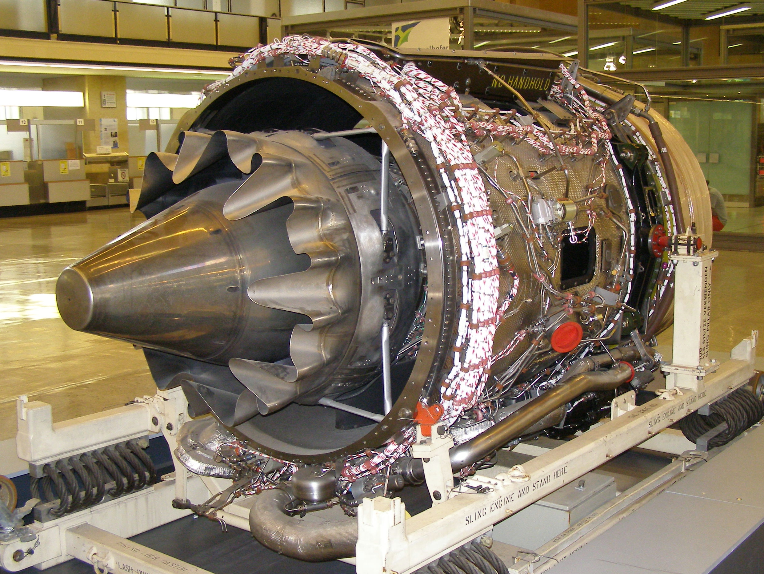 Bmw rolls-royce br710 turbofans #4