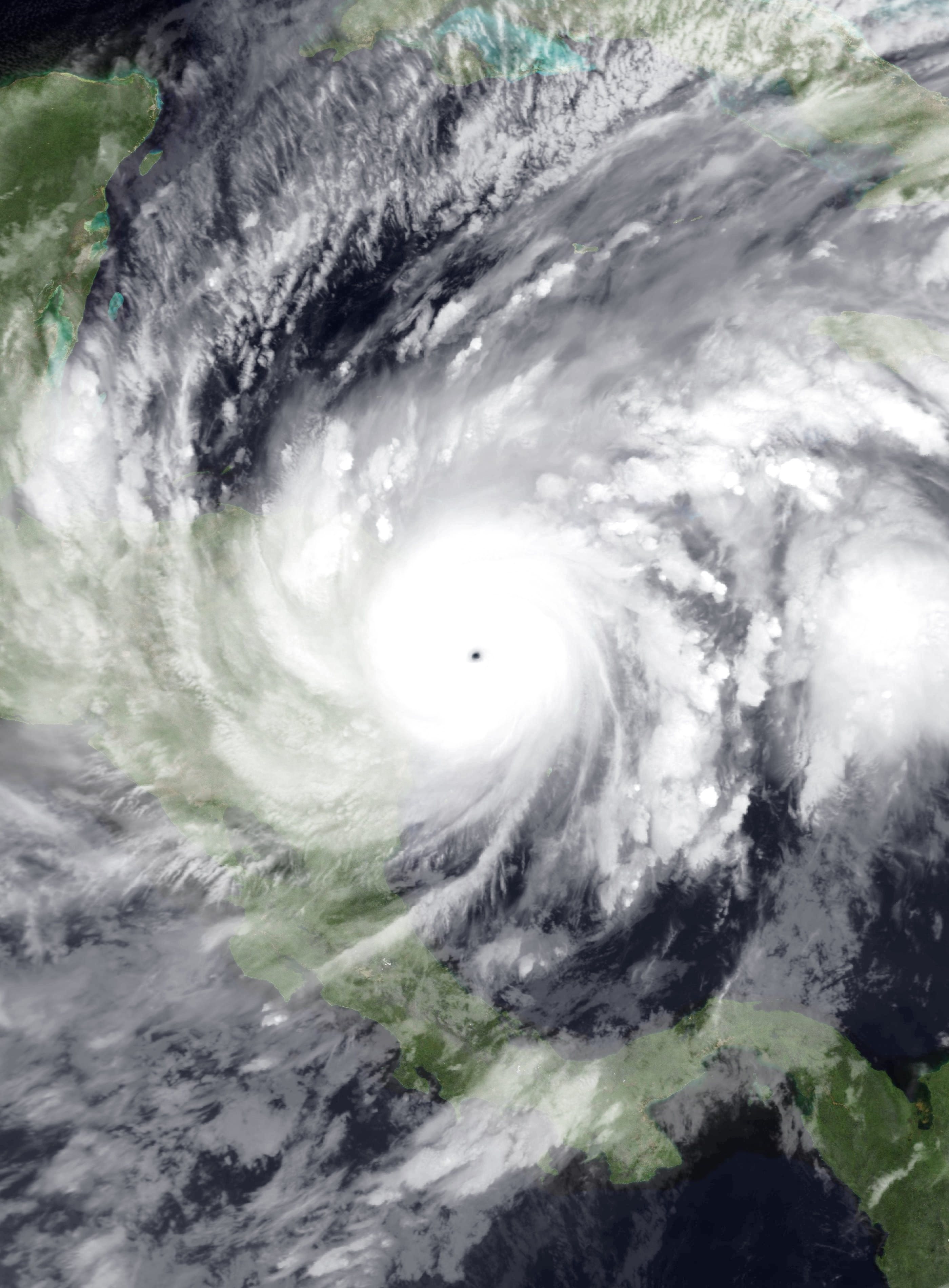 La tempête tropicale Chris devient le deuxième ouragan de la saison