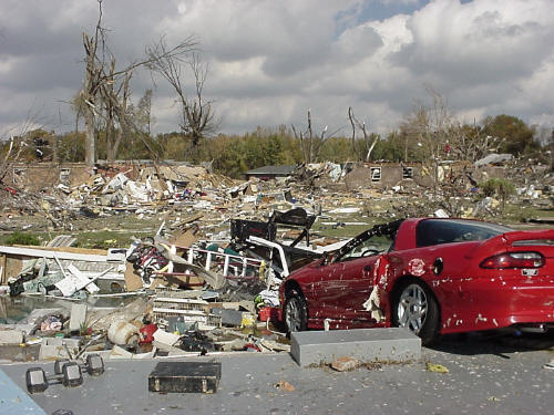 File:Evansville Tornado, Nov 6, 2005.jpg