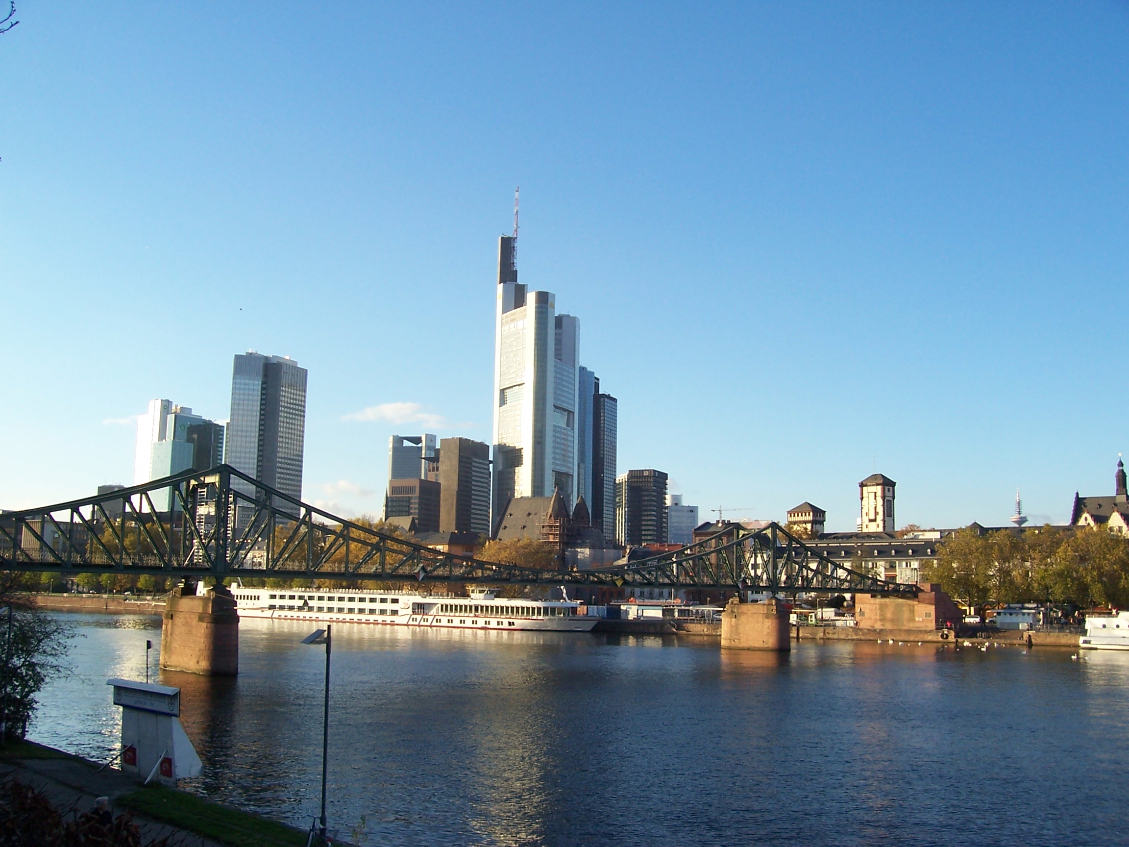 File:Frankfurt am Main.jpg - Wikipedia