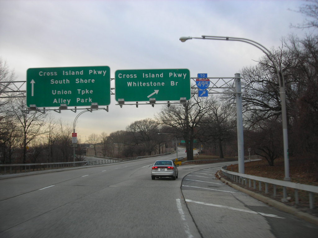 File:Grand Central Parkway - New York (4295767815).jpg - Wikimedia