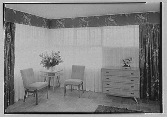 File:Greeff Fabrics Inc., House of the Year, Lake Success, Long Island, New York. LOC gsc.5a17607.jpg