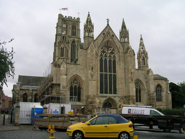 File:Howden Minster - geograph.org.uk - 2023612.jpg