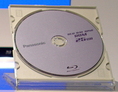 File:IFA 2005 Panasonic Blu-ray Disc Single Layer 25GB (by HDTVTotalDOTcom).jpg