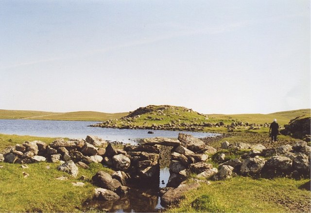 File:Loch of Houlland, Esha Ness, North Mainland - geograph.org.uk - 335238.jpg