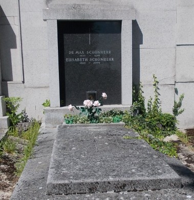 Max Schönherr's grave