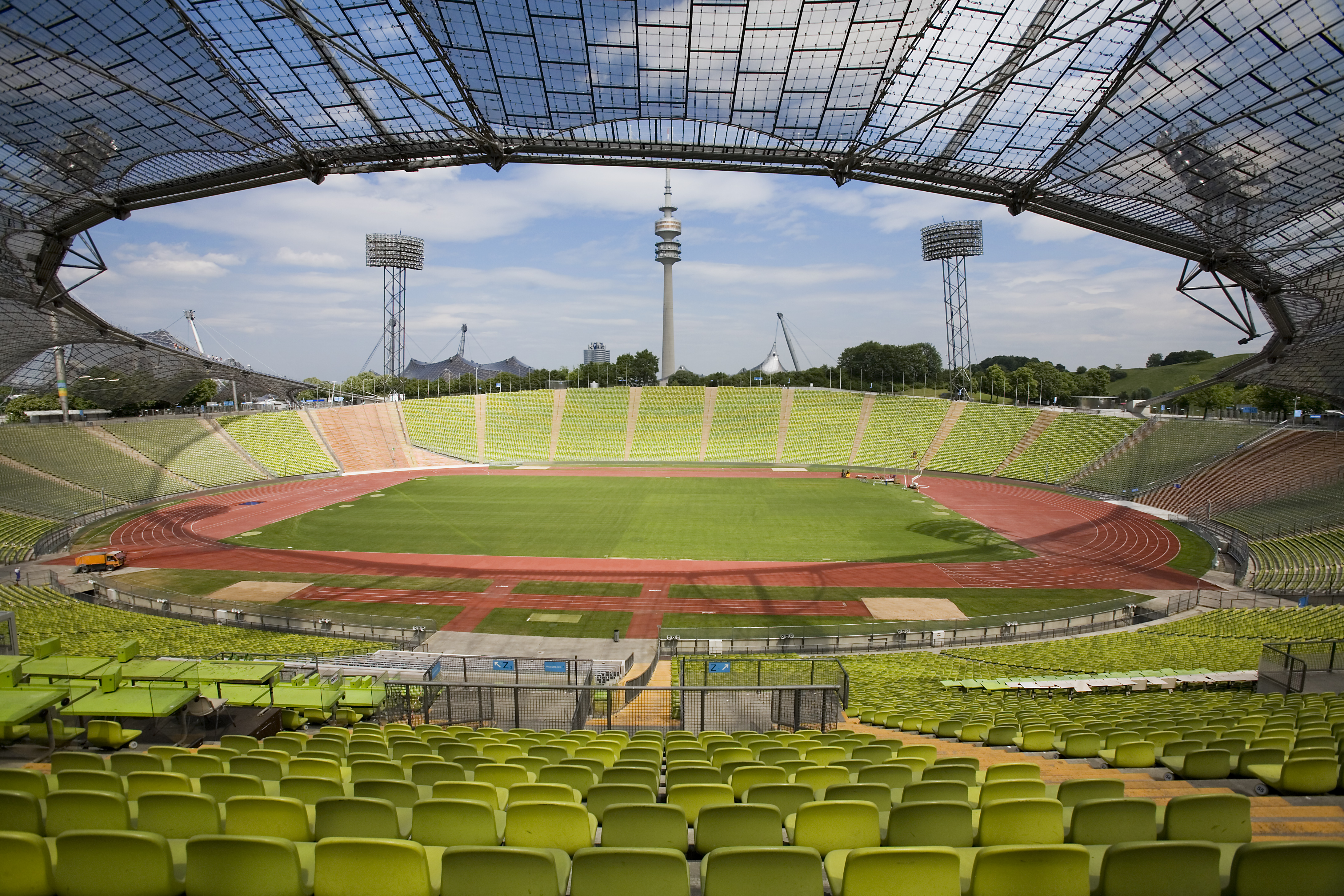 Olympic stadium. Стадион Олимпия Мюнхен. Олимпийский стадион в Мюнхене. Арх.Отто Фрай. Стадион Олимпиаштадион Мюнхен. Олимпиаштадион - Мюнхен, Германия.