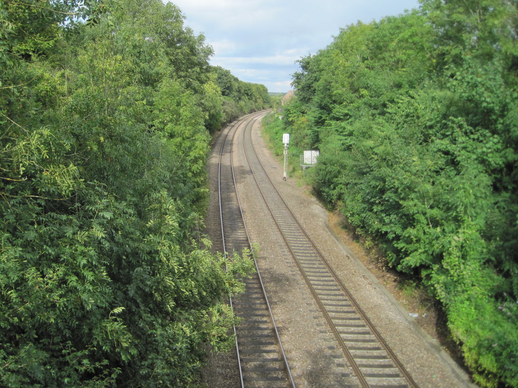 Newnham railway station