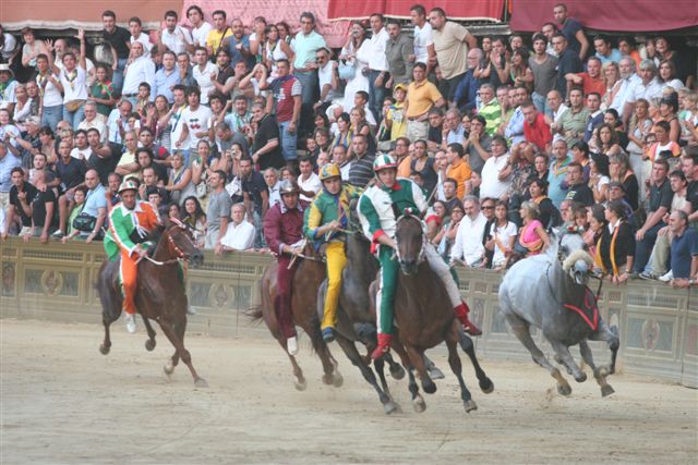 File:Palio Assunta 2008 034.jpg