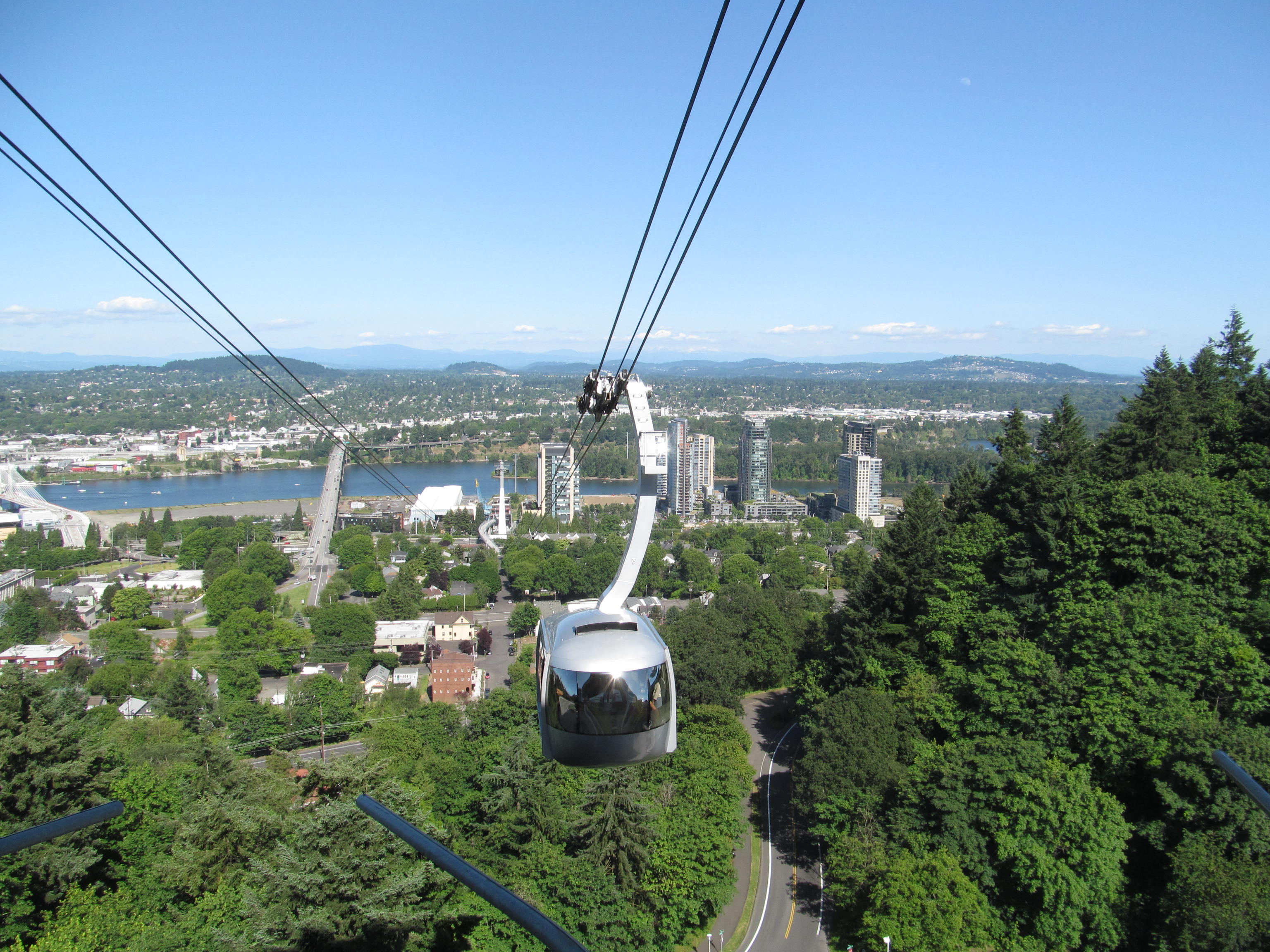 Portland Aerial Tram - Portland, Oregon (14613516211).jpg