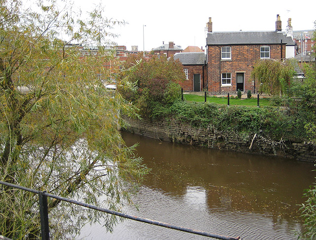 File:Rear view, Lock Cottage - geograph.org.uk - 1016438.jpg